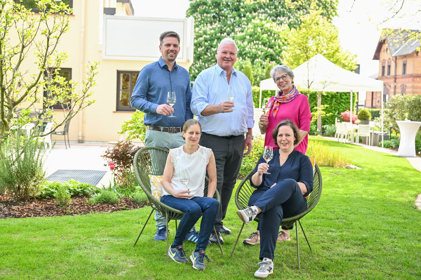 Familie Erbeldinger im Garten
